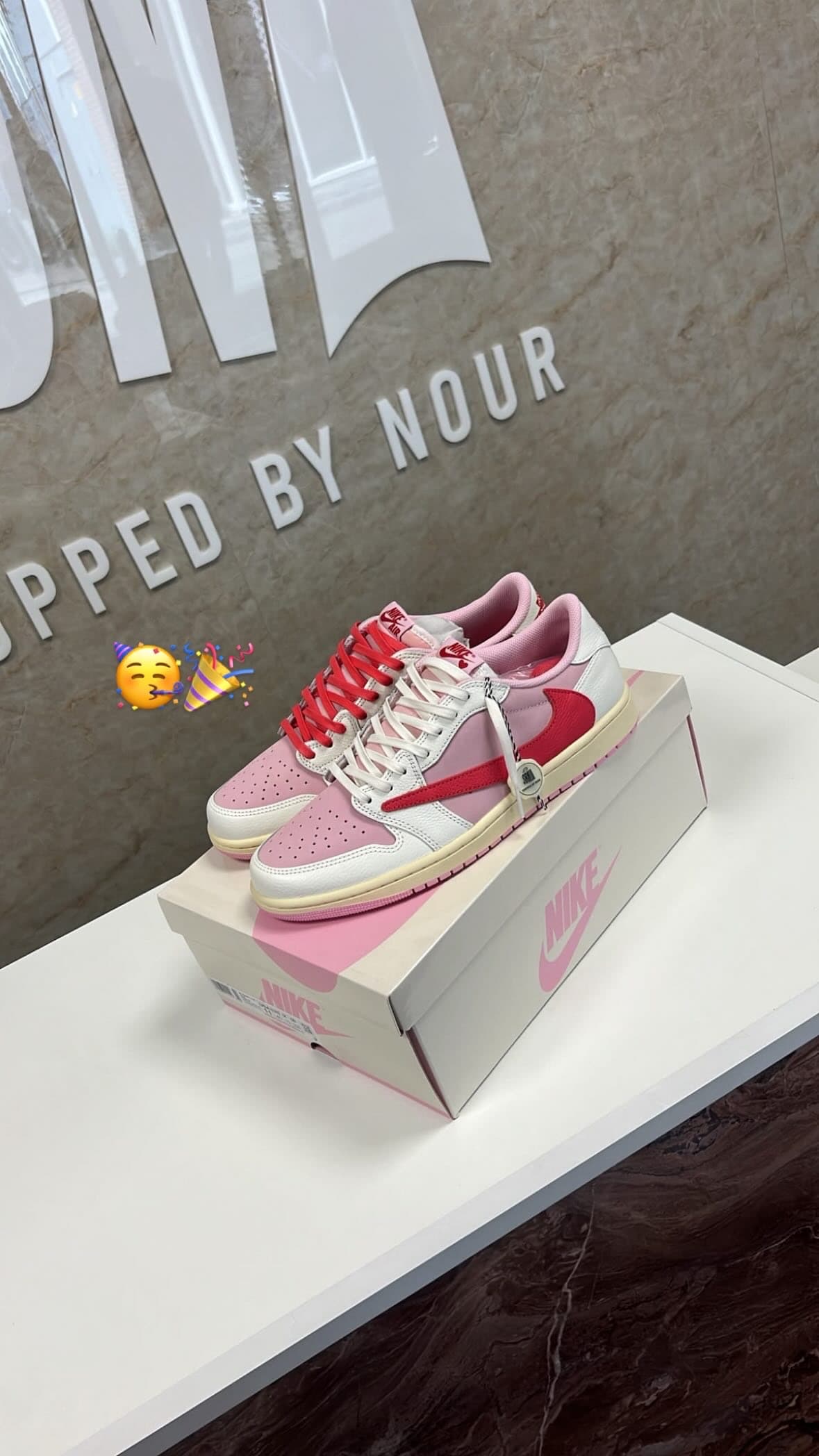 Nike Jordan 1 Low - Travis Scott Tropical Pink